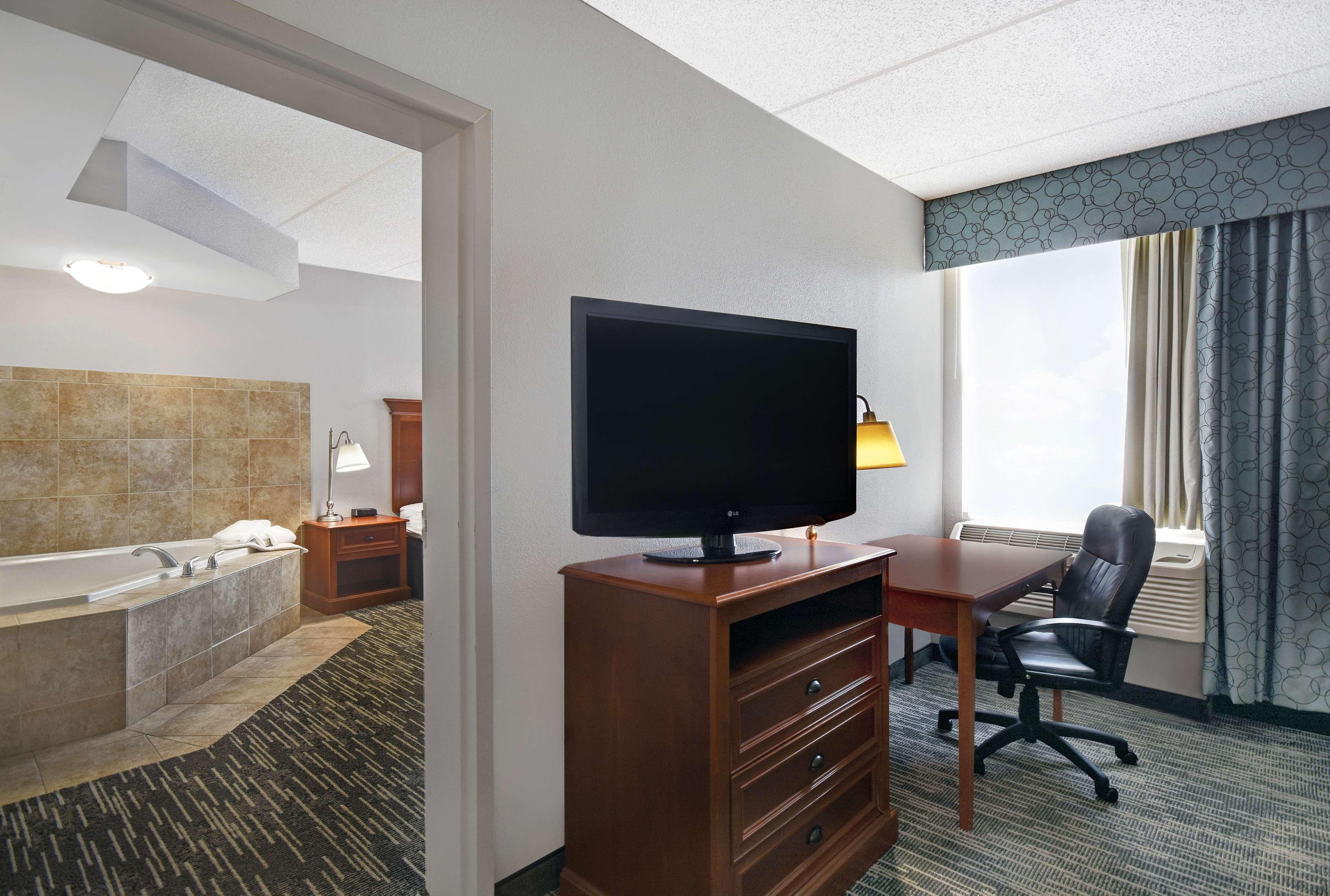 Spark By Hilton Rochester University Area ภายนอก รูปภาพ