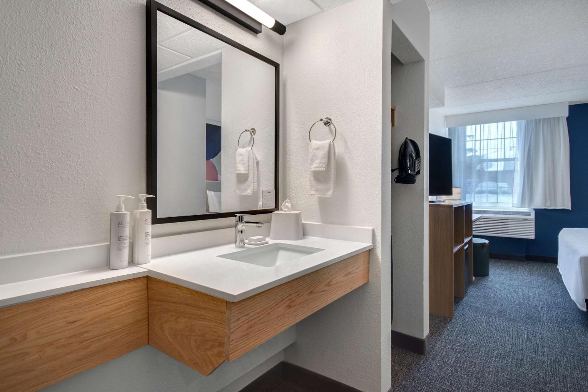 Spark By Hilton Rochester University Area ภายนอก รูปภาพ