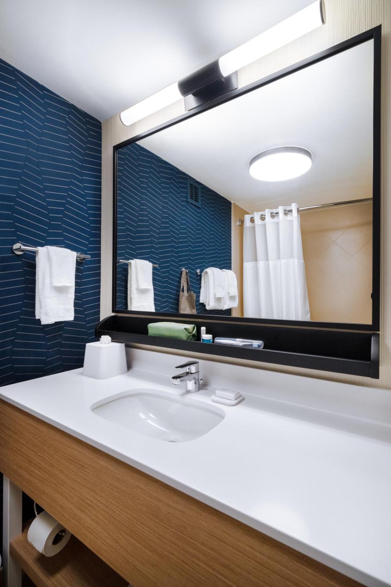 Spark By Hilton Rochester University Area ภายนอก รูปภาพ